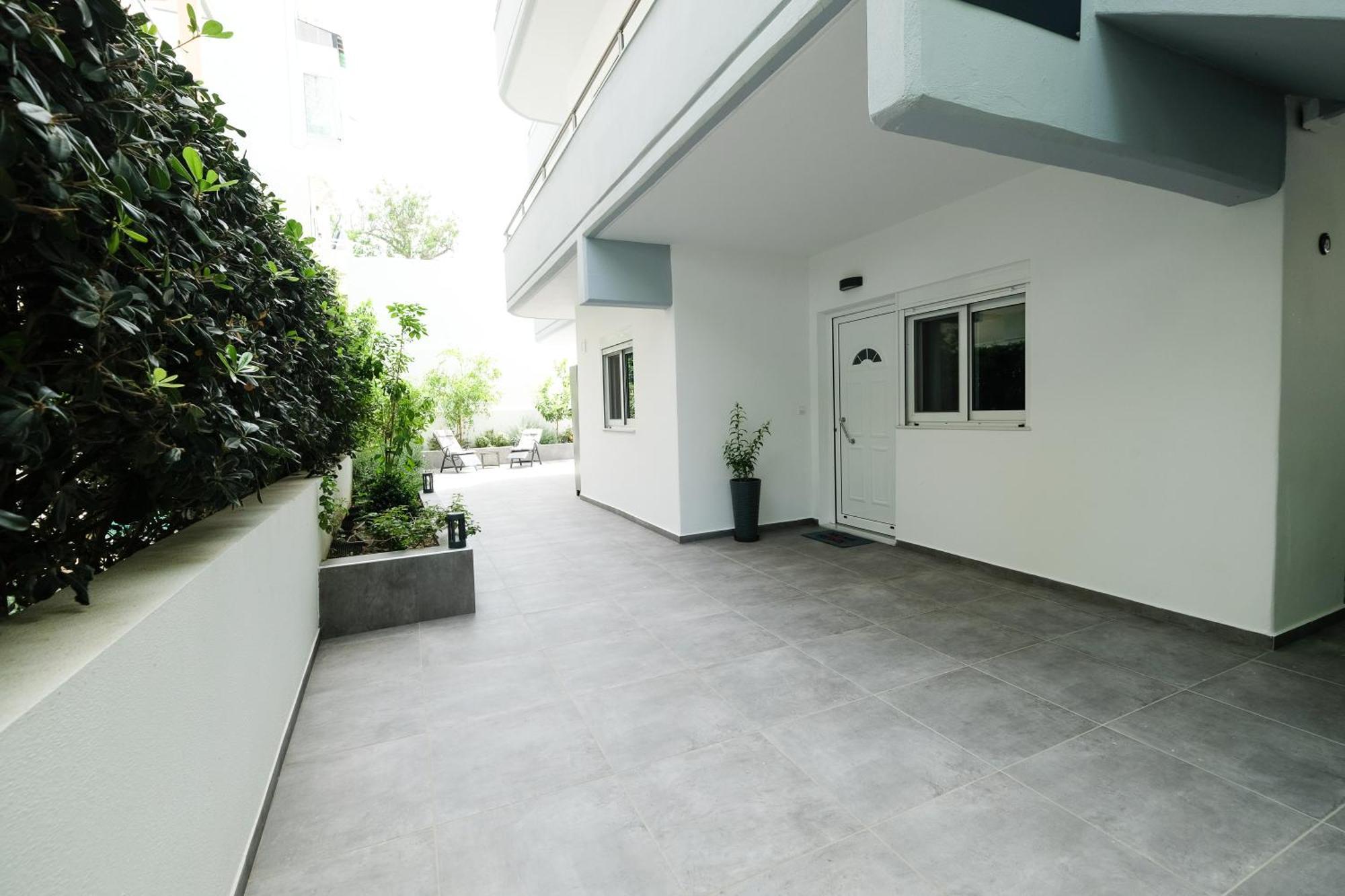 Rhodes Retreat: Modern Comfort In Serene Luxury Rhodes City Bagian luar foto