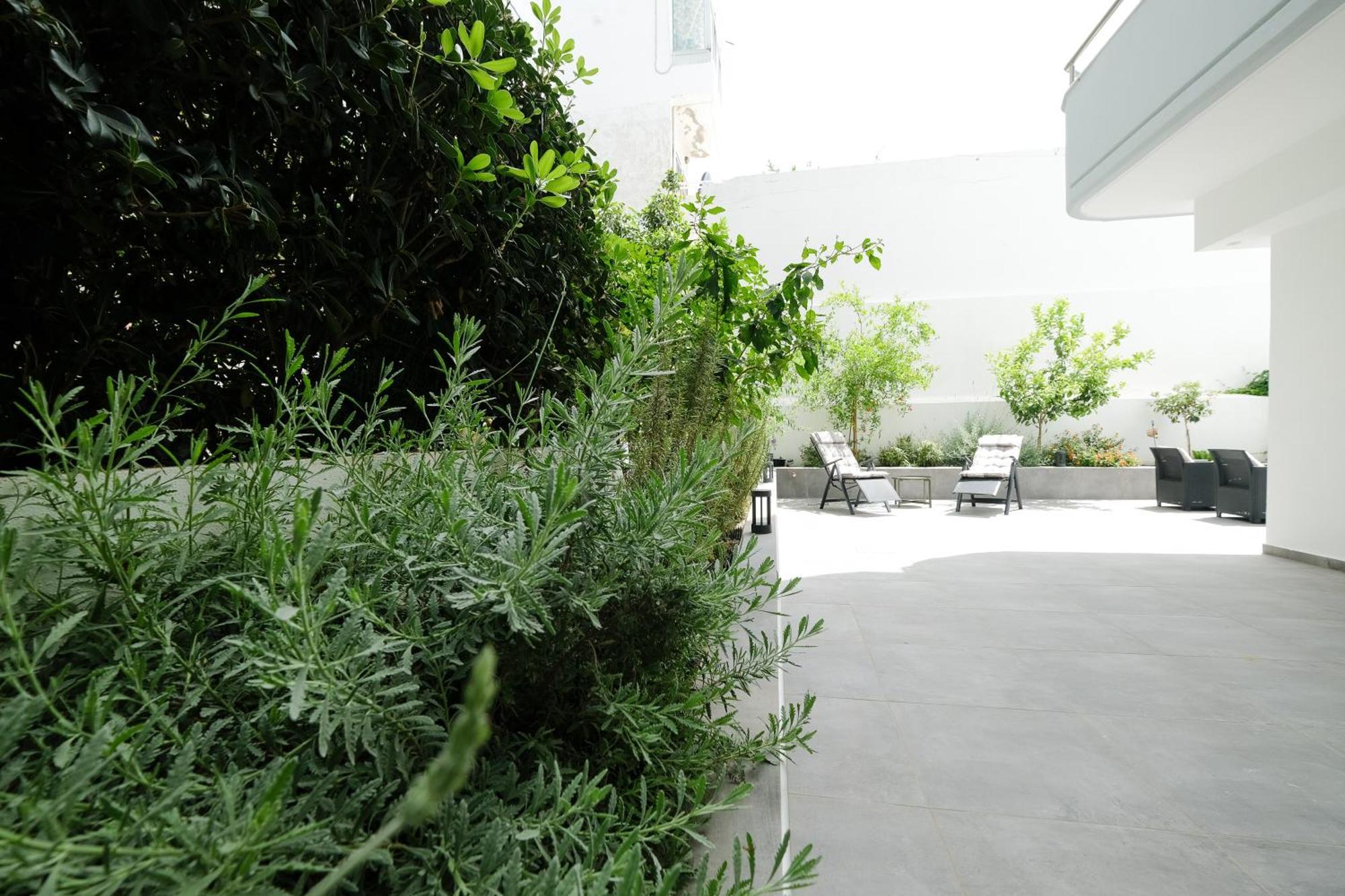 Rhodes Retreat: Modern Comfort In Serene Luxury Rhodes City Bagian luar foto