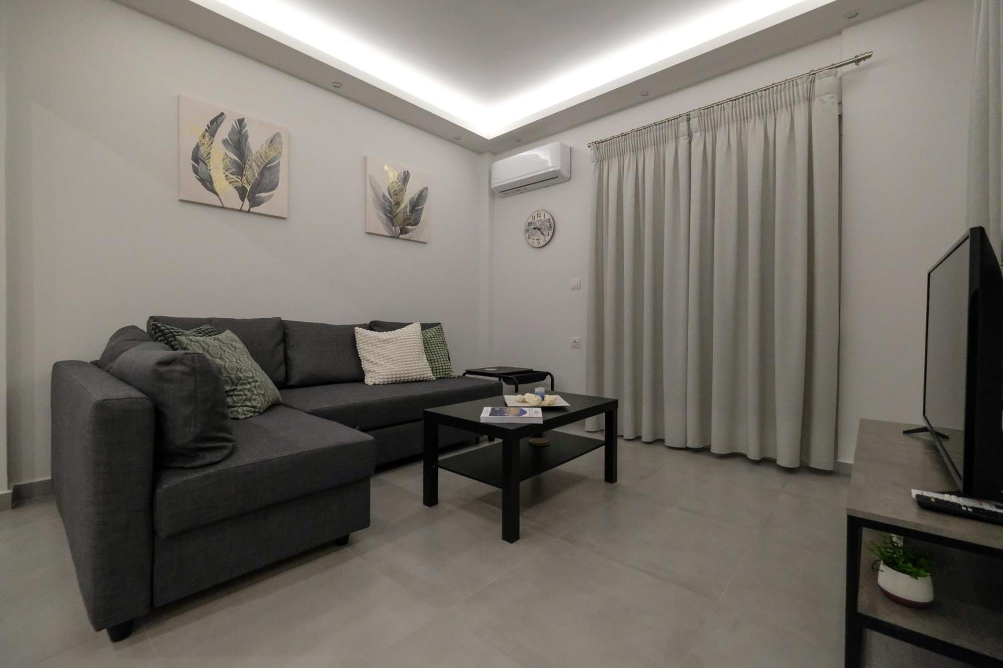 Rhodes Retreat: Modern Comfort In Serene Luxury Rhodes City Bagian luar foto