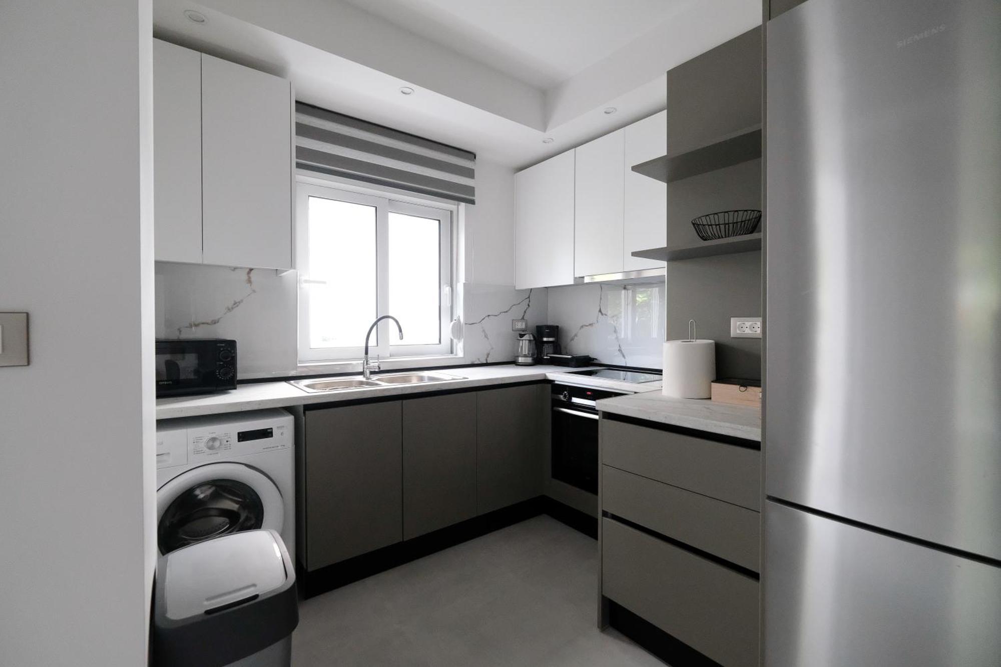 Rhodes Retreat: Modern Comfort In Serene Luxury Rhodes City Bagian luar foto
