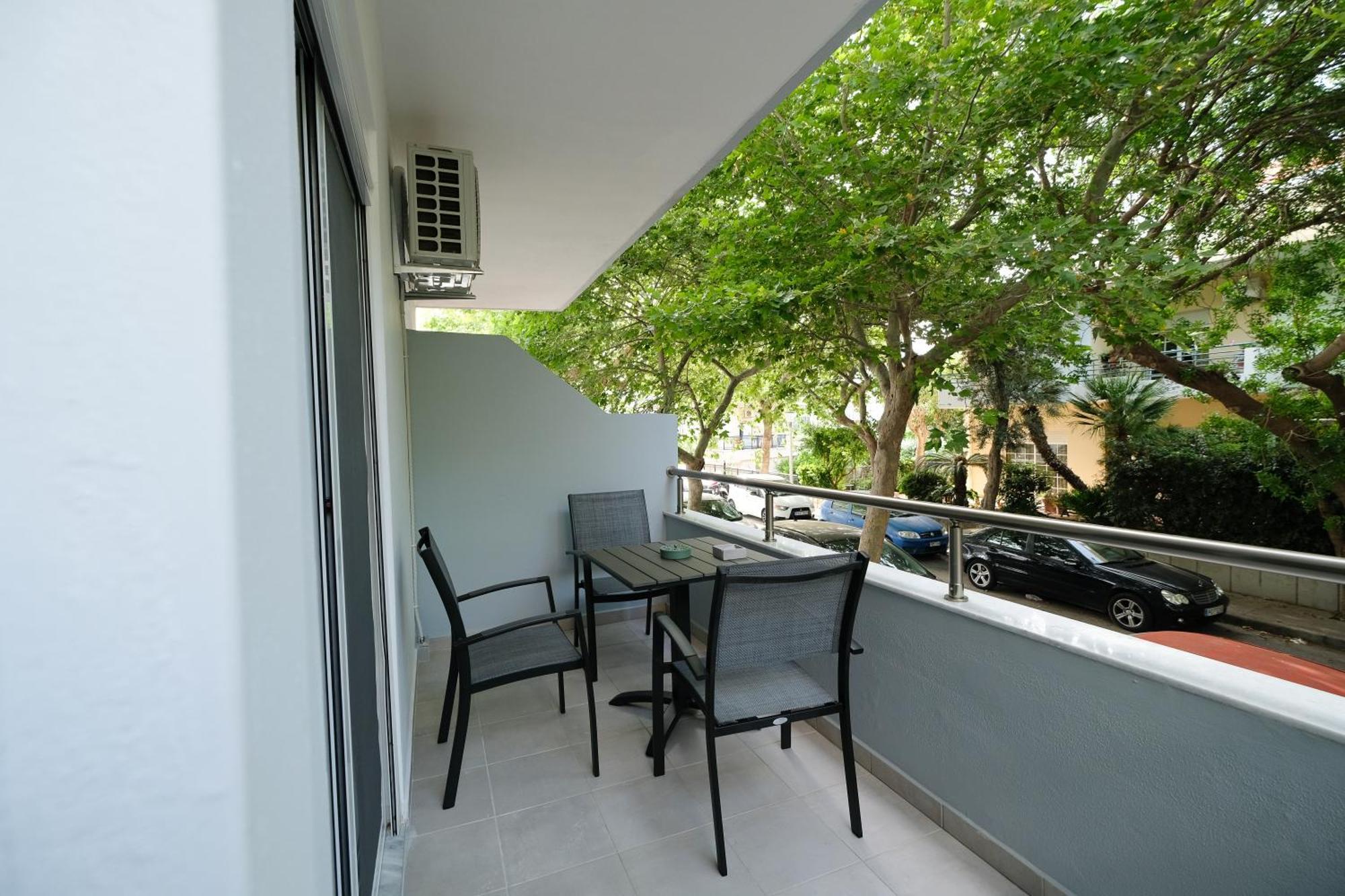 Rhodes Retreat: Modern Comfort In Serene Luxury Rhodes City Bagian luar foto
